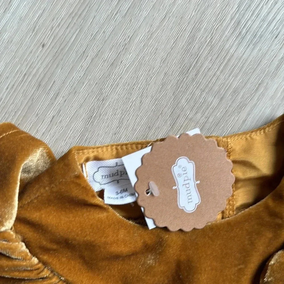 Mudpie NWT velvet mustard color holiday romper size 3-6 months - Picture 3 of 4